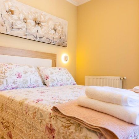 Apartamentos Riamar 2 Ribadeo Dış mekan fotoğraf