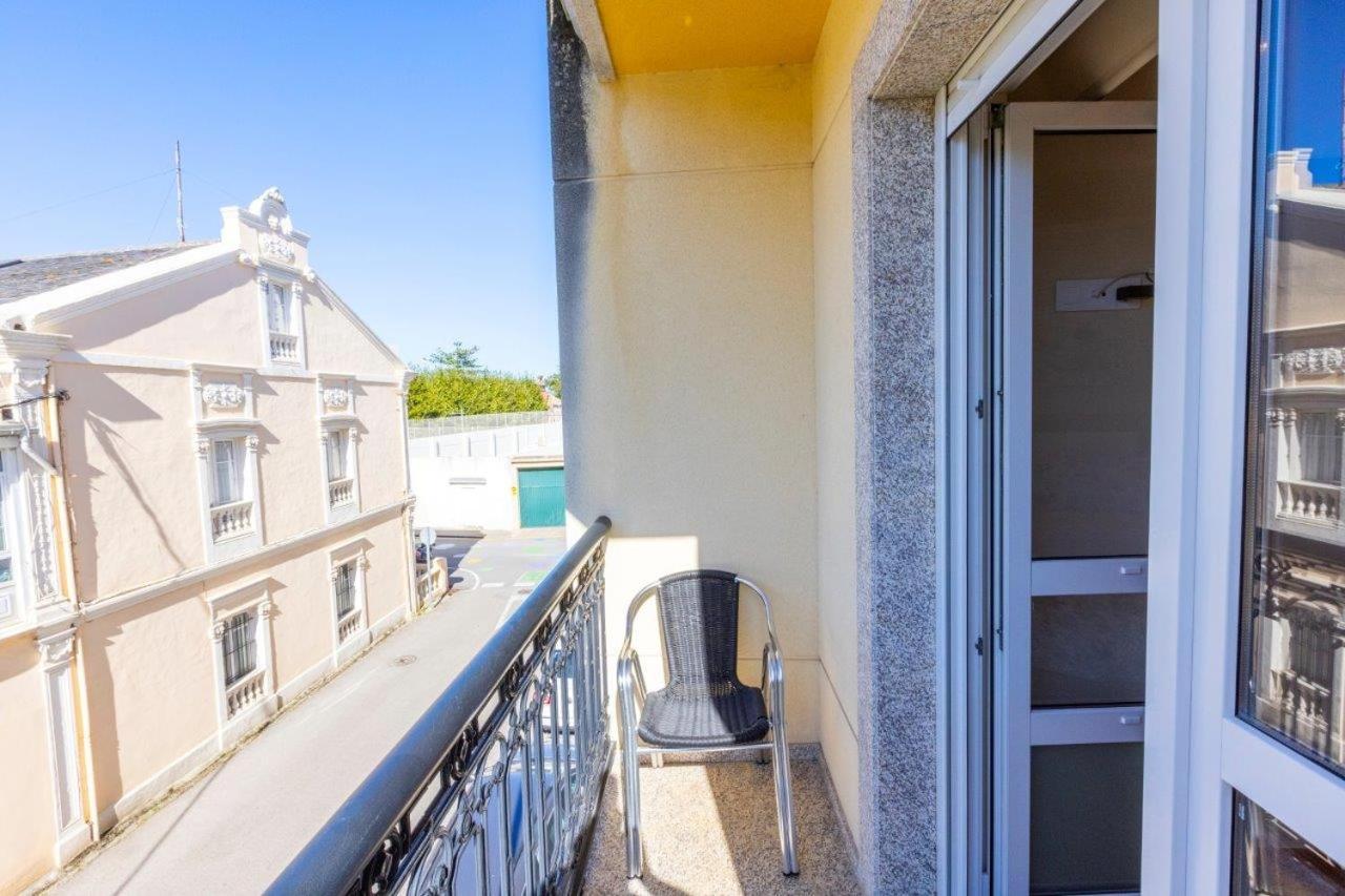 Apartamentos Riamar 2 Ribadeo Dış mekan fotoğraf