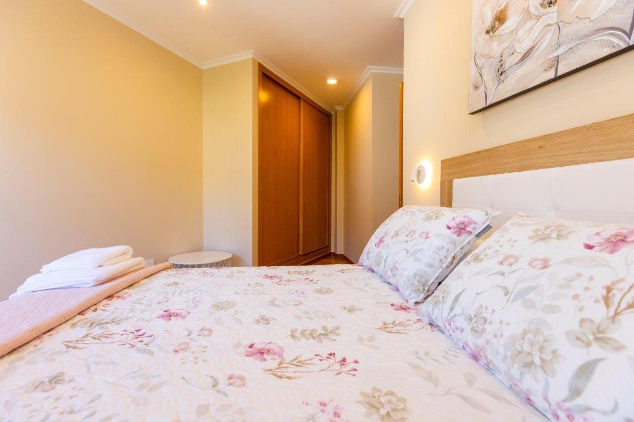 Apartamentos Riamar 2 Ribadeo Dış mekan fotoğraf